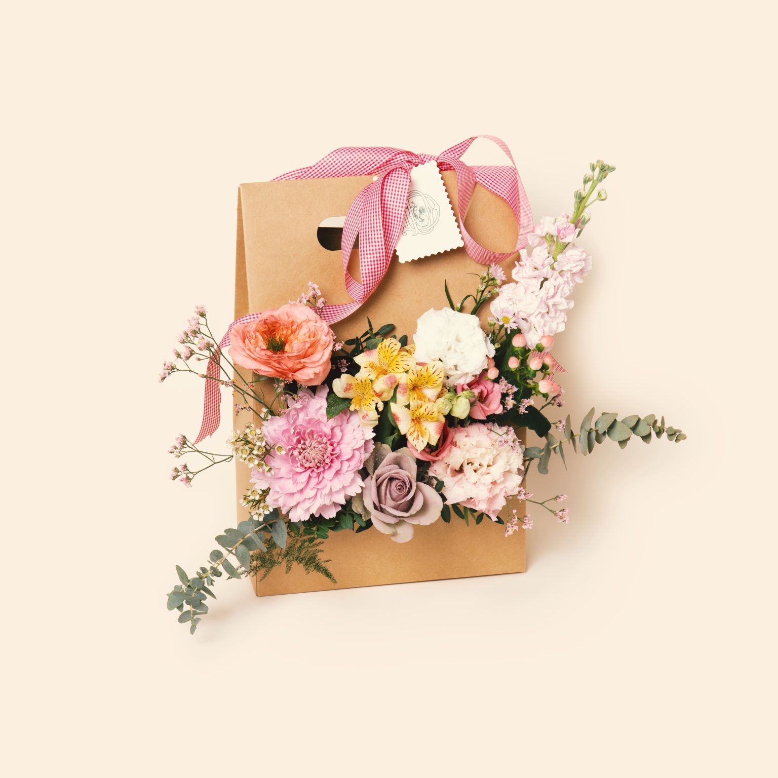 Flower Composition “Rosette bag”